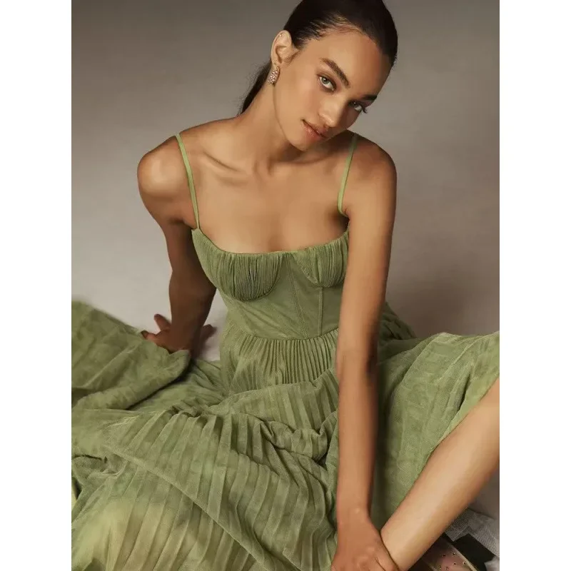 Ärmelloses, rückenfreies, langes Kleid, tiefes V-Abendkleid, neues sexy schlankes Brautjungfernkleid, grün, hohe Taille, schlank, sexy