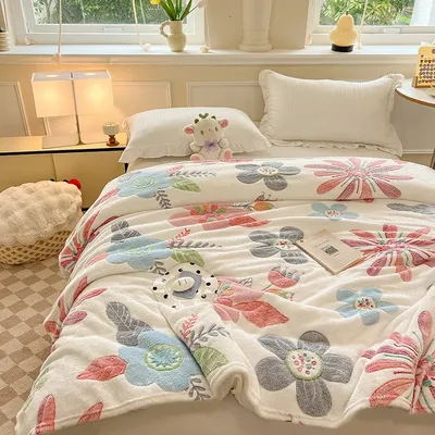 Cute Colorful Flower Patterns Blanket Snowflake Velvet Blanket 1Pc Light Blanket for Student Singe Bed Home/office Blanket