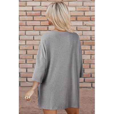 Hellgraues Unifarbenes Lässiges Tunika-Top und Slim-Shorts-Set Image