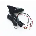 Antenna per tetto auto GPS + DAB + FM/AM Segnale radio Antenna per montaggio su tetto con pinna di squalo Antenna con base in nastro adesivo Accessori auto