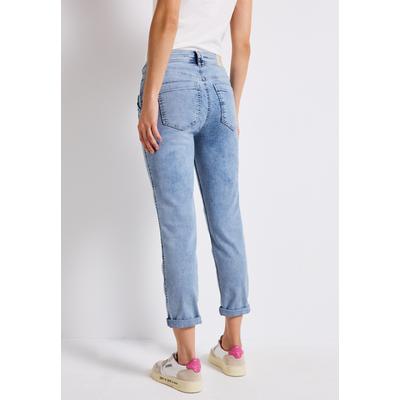 Gerade Jeans STREET ONE, Damen, Gr. 32, Länge 28, ultra bleach random washed, Web, Jeans, 81% Baumwolle, 16% Polyester, 3% Elasthan, unifarben, casual, normal, Jeans, aus Baumwolle mit Stretchanteil Image