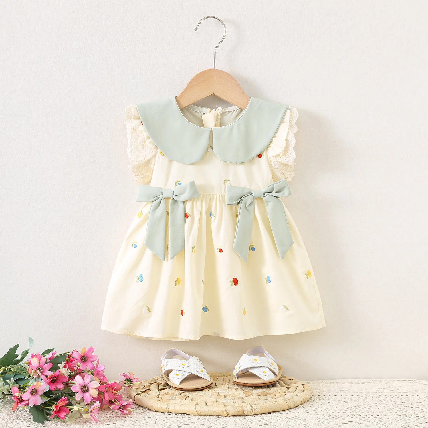 Baby Mädchen Kleid Sommer Baumwolle Voller Druck Blume Kleine Fliegen Ärmel Mädchen Kleid Nette Revers Mädchen Prinzessin Kleid Baby Kleidung Mädchen Image