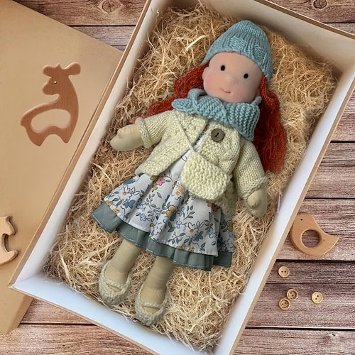 handgemachte Waldorfpuppe Baby Mädchen mit Kleidersets - 11,8 Zoll weiche Plüschpuppe für Kleinkinder ideales Weihnachtsgeschenk für Kinder Image