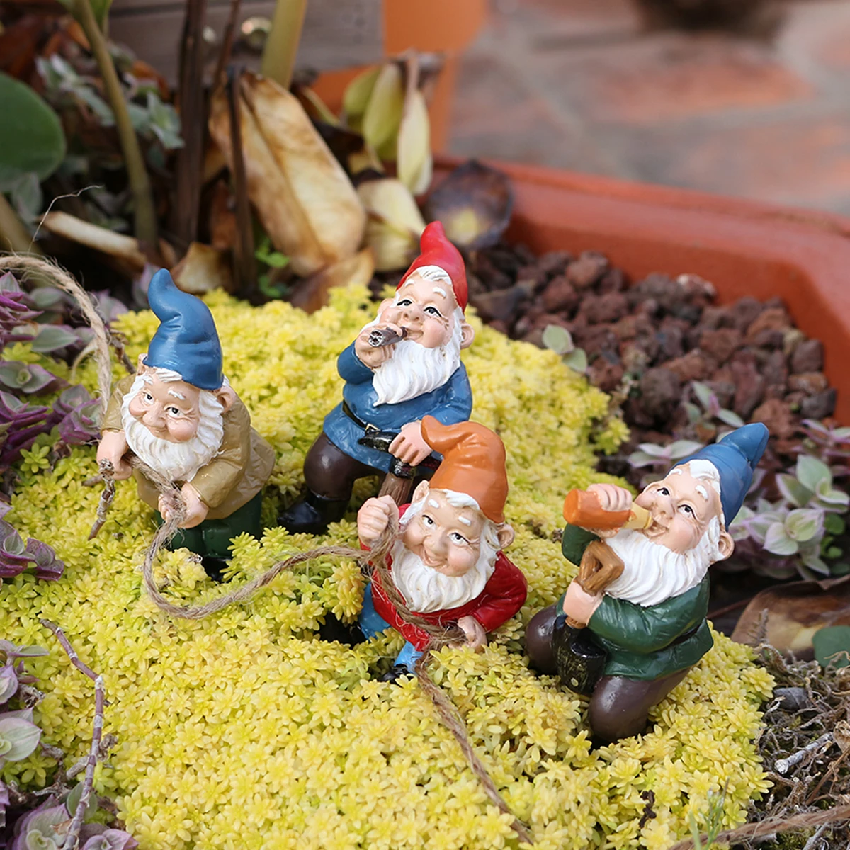 Harz-Zwerg-Set 4, Zwergenstatue, Zwergenelf, Hofgarten, Rasen, Blumentopf, Dekoration, Valentinstagsgeschenk, Geburtstagsgeschenk Image