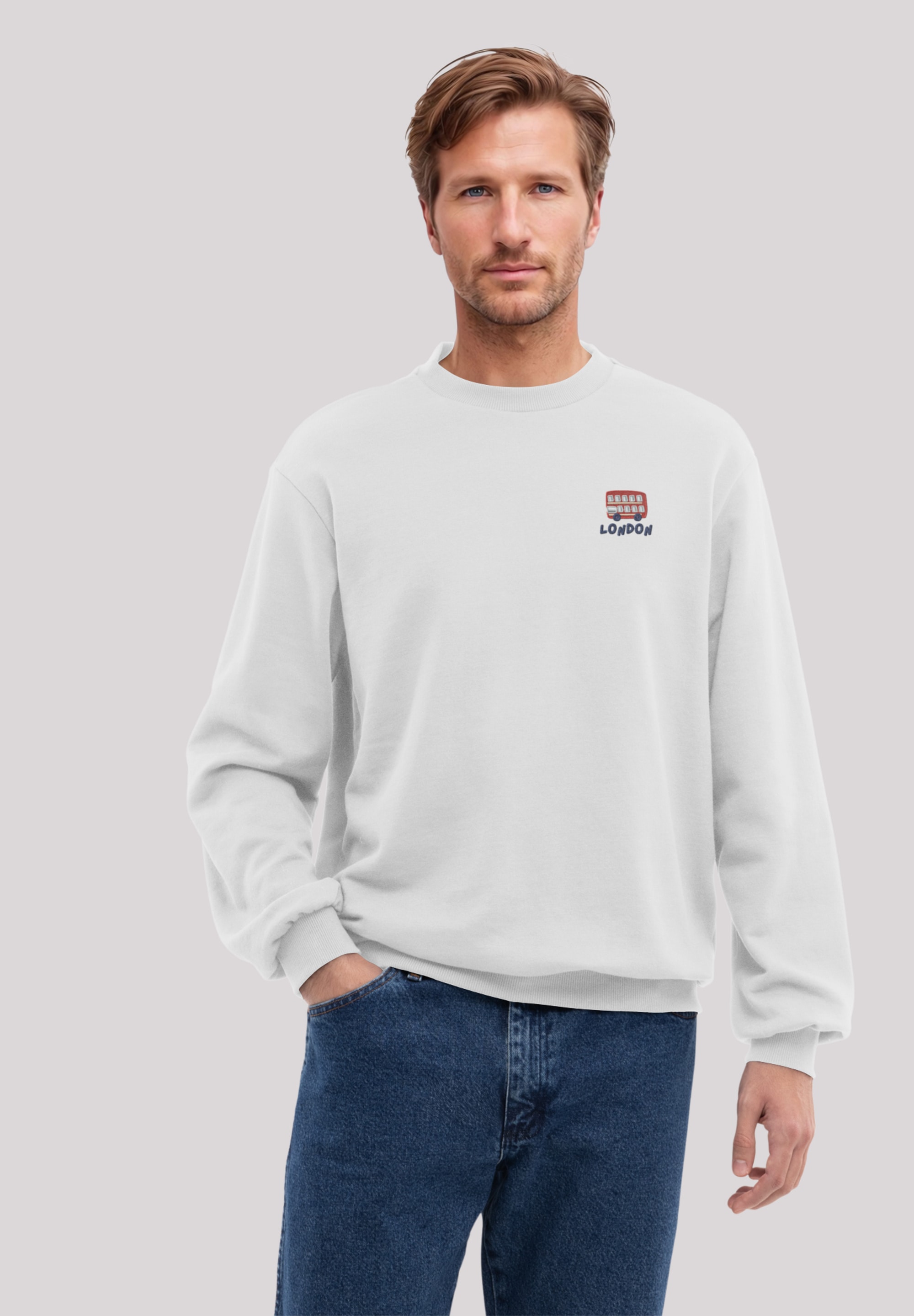Sweatshirt F4NT4STIC "London Red Bus Bestickt", Herren, Gr. M, weiß (off, weiß), Obermaterial: 80% Baumwolle, 20% Polyester, regular fit, Rundhals, ohne Bündchen, Sweatshirts, Premium Qualität Image