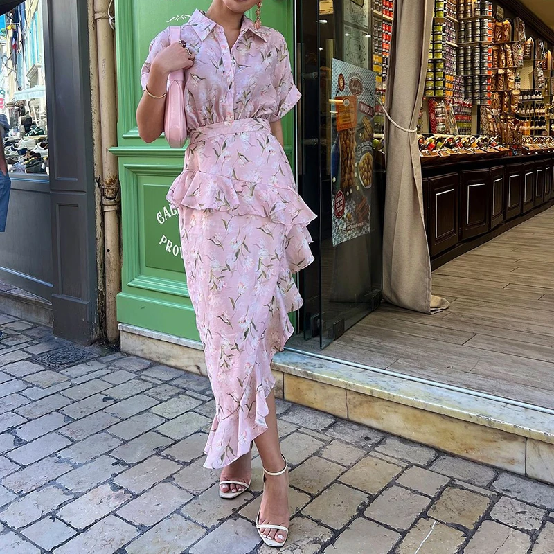 Lässiges Kleid mit Schnürung und Blumenmuster, modisches unregelmäßiges Revers, kurze Ärmel, Partykleid, elegantes Pendelkleid mit geteilten Rüschen Image