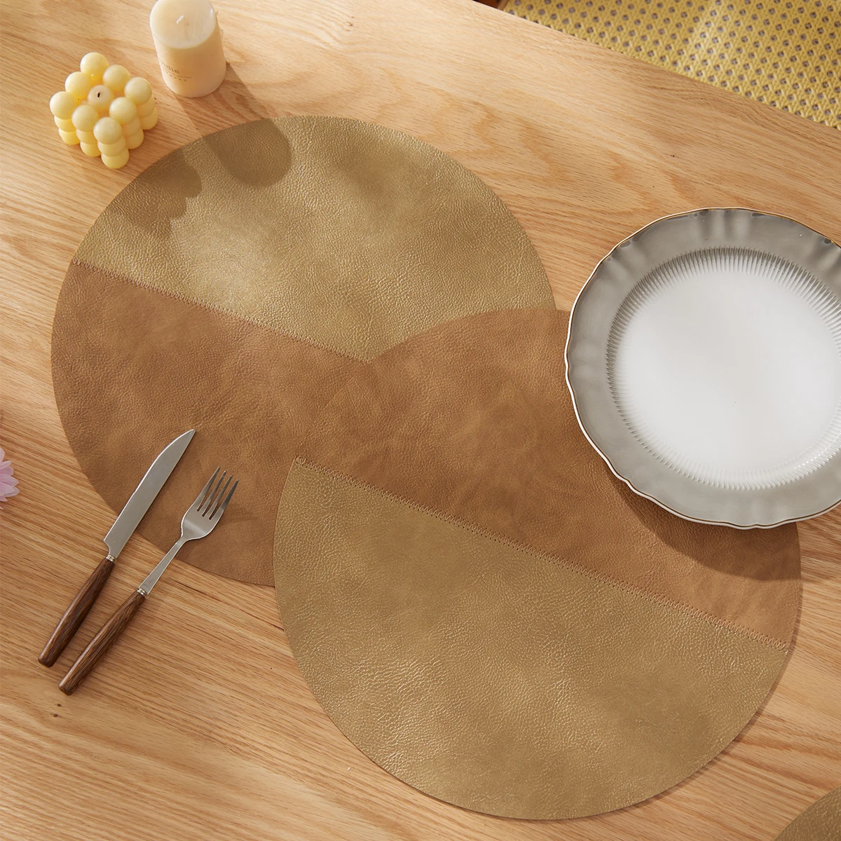 4 teile/satz Leder Tischsets Geschirr Weihnachten Home Decor Esszimmer Matte Multi-Farbe Angepasst Untersetzer Umweltfreundliche Tisch Schutz Image