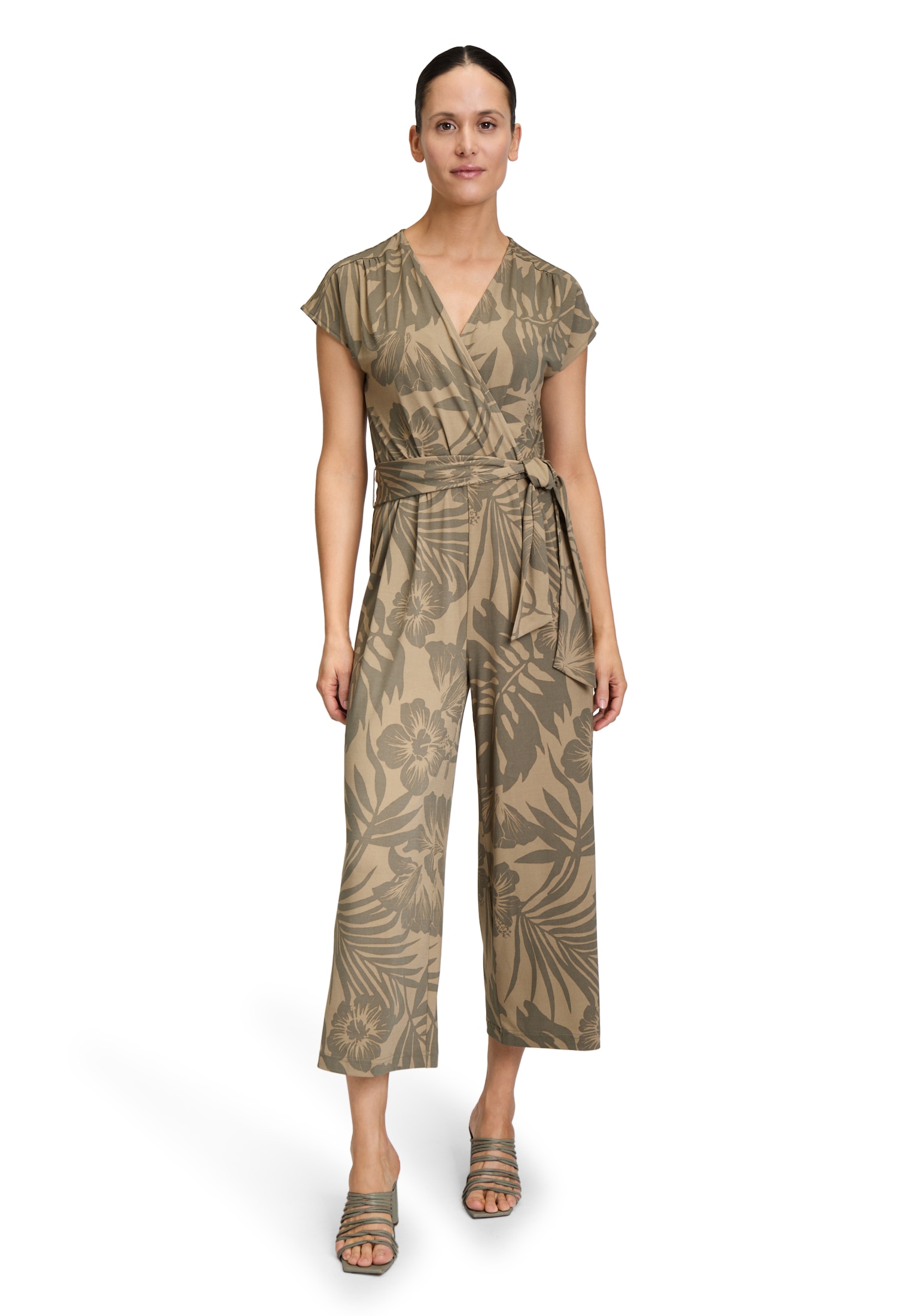 Overall BETTY BARCLAY "Damen mit Eingrifftaschen", Damen, Gr. 46, Normalgrößen, grün (khaki, grün), Jersey, Obermaterial: 95% Polyester, 5% Elasthan., figurumspielend, V-Ausschnitt, Overalls Overall, Form