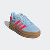 Sneaker ADIDAS ORIGINALS "GAZELLE BOLD KIDS", Gr. 37, clear sky, solar rot, gold metallic, Leder, Synthetik, sportlich, Schuhe
