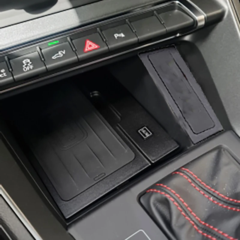 Per Audi Q3 SQ3 2019 2020 2021 2022 15W Caricatore wireless per auto Caricatore del telefono Caricatore rapido Supporto di ricarica LHD