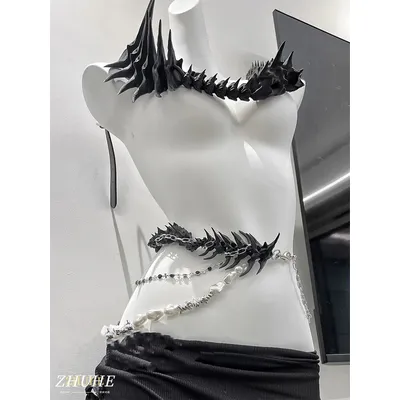 ZHUHE The Spine Pearl Waist Chain In The Neo-Gothic Style Is A Jewelry Accessory For Men And Women As A Party Gift