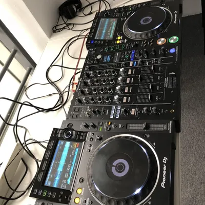 CDJ-2000 Nxs2 Disk Recorder Third Generation Second-hand Djm-2000nexus Mixer, Bar Disk Recorder