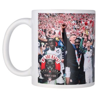 Sunderland Play-Off-Sieger-Tasse „Wir sind zurück“ – 325 ml Image