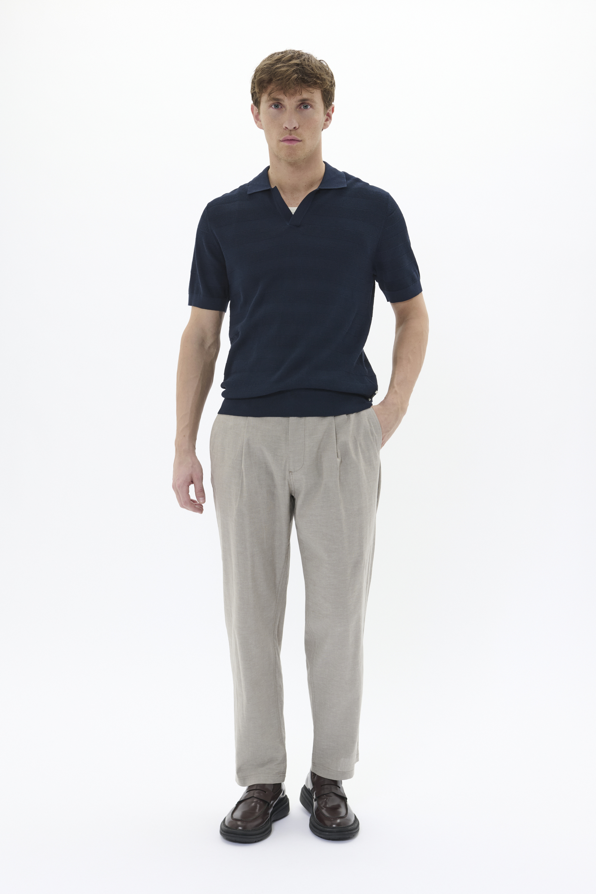 Casual Hose Gerade Passform brown