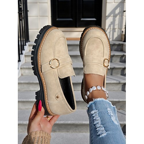 Beige Wildleder-Loafers mit Laufflächen-Sohle für Frauen – Lässige Slip-On-Plattform-Schuhe mit goldener Schnalle für Arbeit Reisen und Wochenendoutfits Image