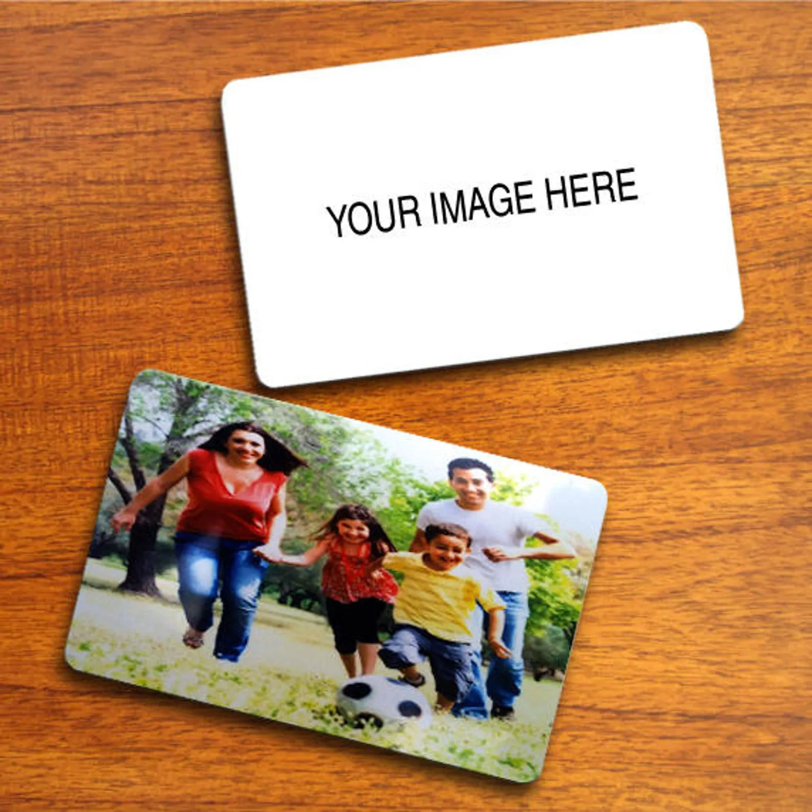 PVC-Visitenkarten passen die runde Instagram-Visitenkarte für das Büro an. Kostenloses Design, QR-Code, wasserdicht, kostenloses Design Image