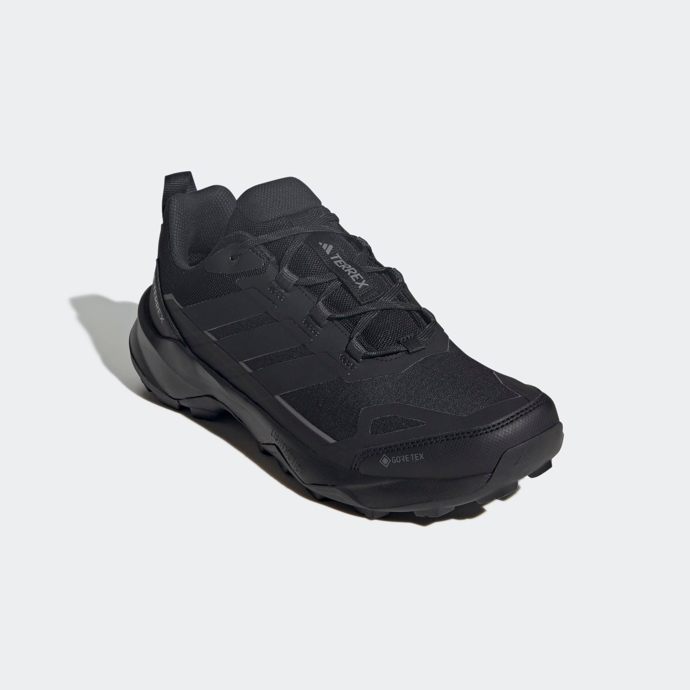 Wanderschuh ADIDAS TERREX "TERREX SKYCHASER AX5 GORE-TEX", Damen, Gr. 45, core schwarz, core schwarz, carbon, Synthetik, Textil, Schuhe Wanderschuh, wasserdicht, Topseller
