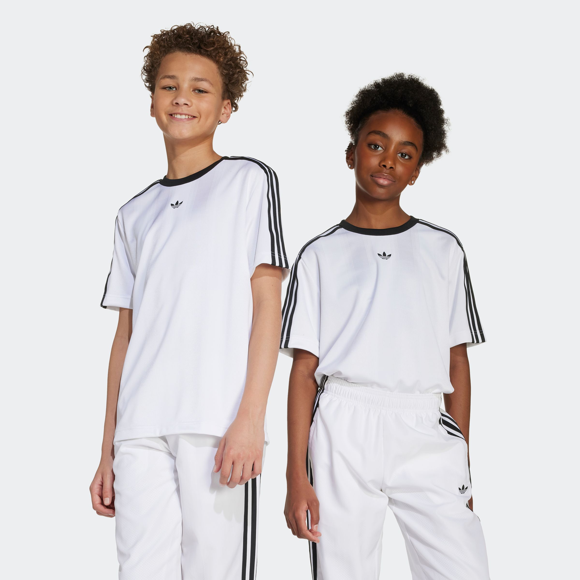 T-Shirt ADIDAS ORIGINALS "TEE", Kinder, Gr. 134, schwarz-weiß (weiß, schwarz), Obermaterial: 100% Polyester, Sportlich, Shirts Image