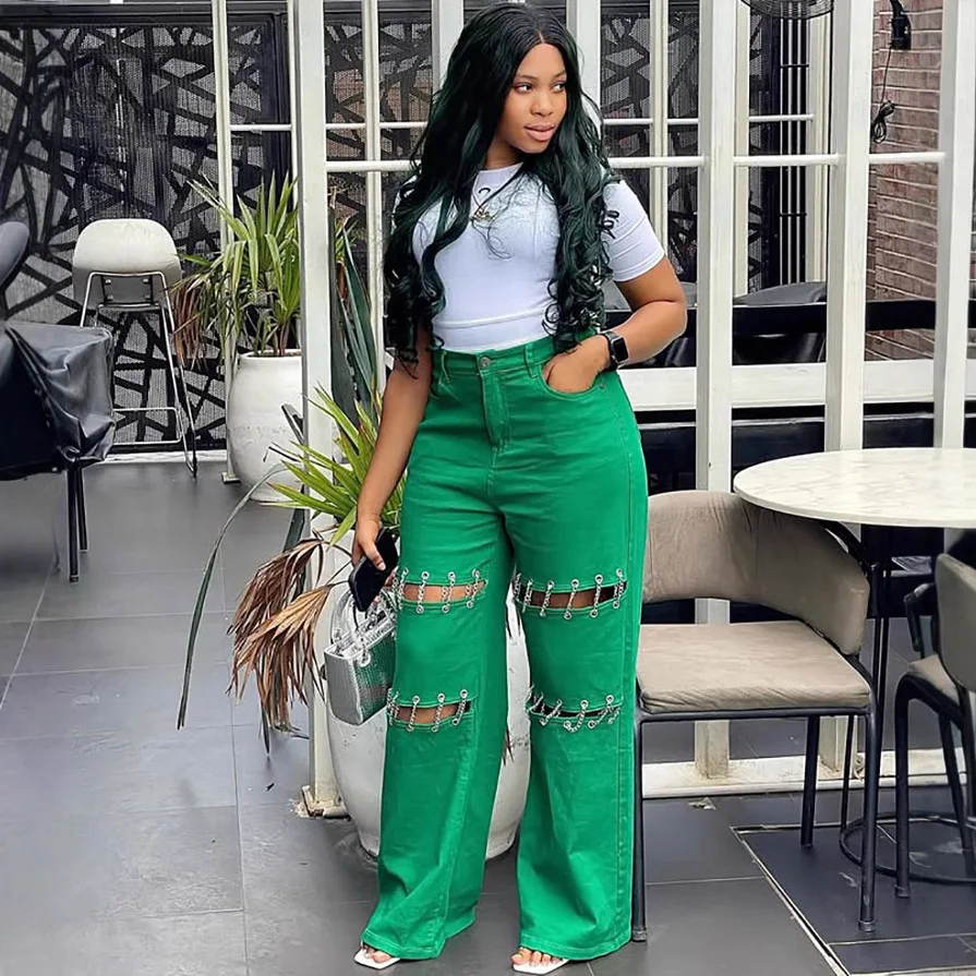 Neue lässige Jeans mit leeren Nagel- und Kettennähten. Damen-Frühlings- und Sommermode, einfarbig, lockere Jeans mit hoher Taille und weitem Bein Image