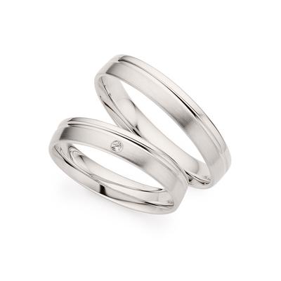 Trauring PHÖNIX "Schmuck Geschenk Silber 925 Trauring Ehering LIEBE versch. Varianten" Gr. 58, silber (silberfarben), Fingerringe, Damen, 58, 0,01 ct SI = kleine Einschlüsse mit Brillant, Silber 925 (Sterlingsilber), 4mm, Made in Germany - wahlweise... Image