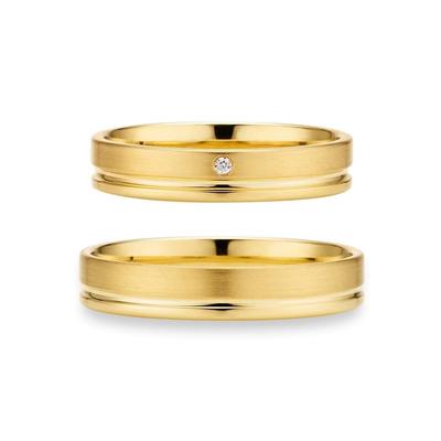 Trauring PHÖNIX "Schmuck Geschenk Gold 333 Trauring Ehering LIEBE versch. Varianten" Gr. 62, gold (gelbgoldfarben), Fingerringe, 62, 0,01 ct SI = kleine Einschlüsse mit Brillant, Gelbgold 333, 4,0mm, Made in Germany, wahlweise mit oder ohne Brillant Image