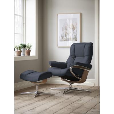 Relaxsessel STRESSLESS "Mayfair", blau (oxford blau paloma), B:79cm H:102cm T:73cm, Leder PALOMA: PALOMA ist ein durchgefärbtes Semianilin-Möbelleder mit natürlicher Narbung., Sessel, mit Cross Base, Größe S, M & L, Holzakzent Eiche Image