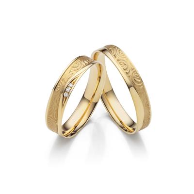 Trauring FIRETTI "Schmuck Geschenk Gold 375 Hochzeit Ehering Partnerring "LIEBE" Gr. 72, gold (gelbgoldfarben), Fingerringe, 72, ohne Brillanten, Gelbgold 375, 4,5mm, Made in Germany - wahlweise mit oder ohne Brillanten Image