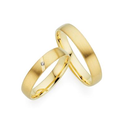 Trauring PHÖNIX "Schmuck Geschenk Gold 333 Trauring Ehering LIEBE versch. Varianten" Gr. 64, gold (gelbgoldfarben), Fingerringe, 64, 0,01 ct SI = kleine Einschlüsse mit Brillant, Gelbgold 333, 4,0mm, Made in Germany, wahlweise mit oder ohne Brillant Image