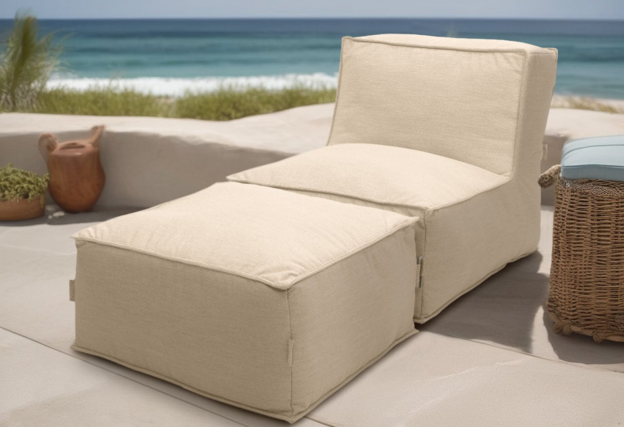 Hocker DOMO COLLECTION "Fiu für Terrasse, Balkon, Garten, Camping - wetterfest", beige, B:75 H:45 T:70, 100% Olefin, Hocker, Aufblasbarer Outdoor Sitzhocker 75 x 70 cm, klein verstaubar Image