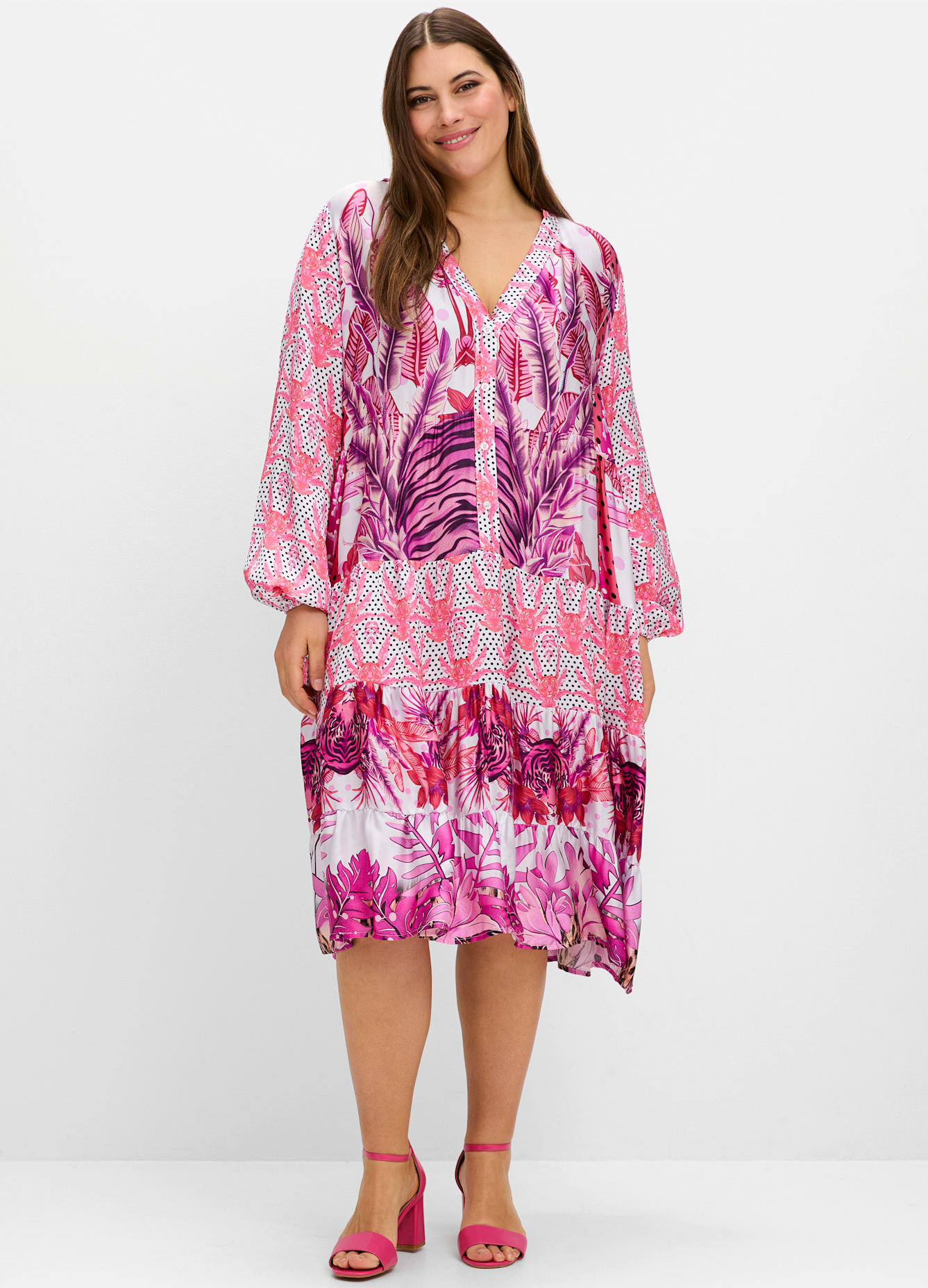 Druckkleid "Kleid", Damen, Gr. 42, Normalgrößen, pink (pink gemustert), 100% Viskose, bedruckt, gemustert, mehrfarbig, knielang, V-Ausschnitt, Kleider Image