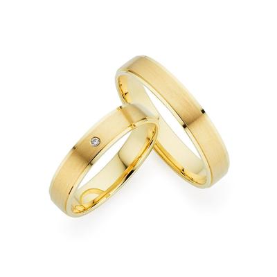 Trauring PHÖNIX "Schmuck Geschenk Gold 333 Trauring Ehering LIEBE versch. Varianten" Gr. 67, gold (gelbgoldfarben), Fingerringe, 67, ohne Brillant, Gelbgold 333, 4,0mm, Made in Germany, wahlweise mit oder ohne Brillant Image
