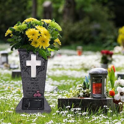 Solar Cemetery Grave Vase with LED for Fresh Artificial Flowers Headstones Vases with Spikes Grave Decorations for Cemetery Grave Markers Decor Halloween Christmas Decoration Memorial Gifts