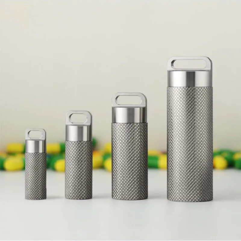 Tragbare wasserdichte Notfall-Kapsel-Dichtungsflasche aus Titanlegierung, Outdoor-Camping, EDC, Überleben, Mini-Pillentank mit Halskette Image