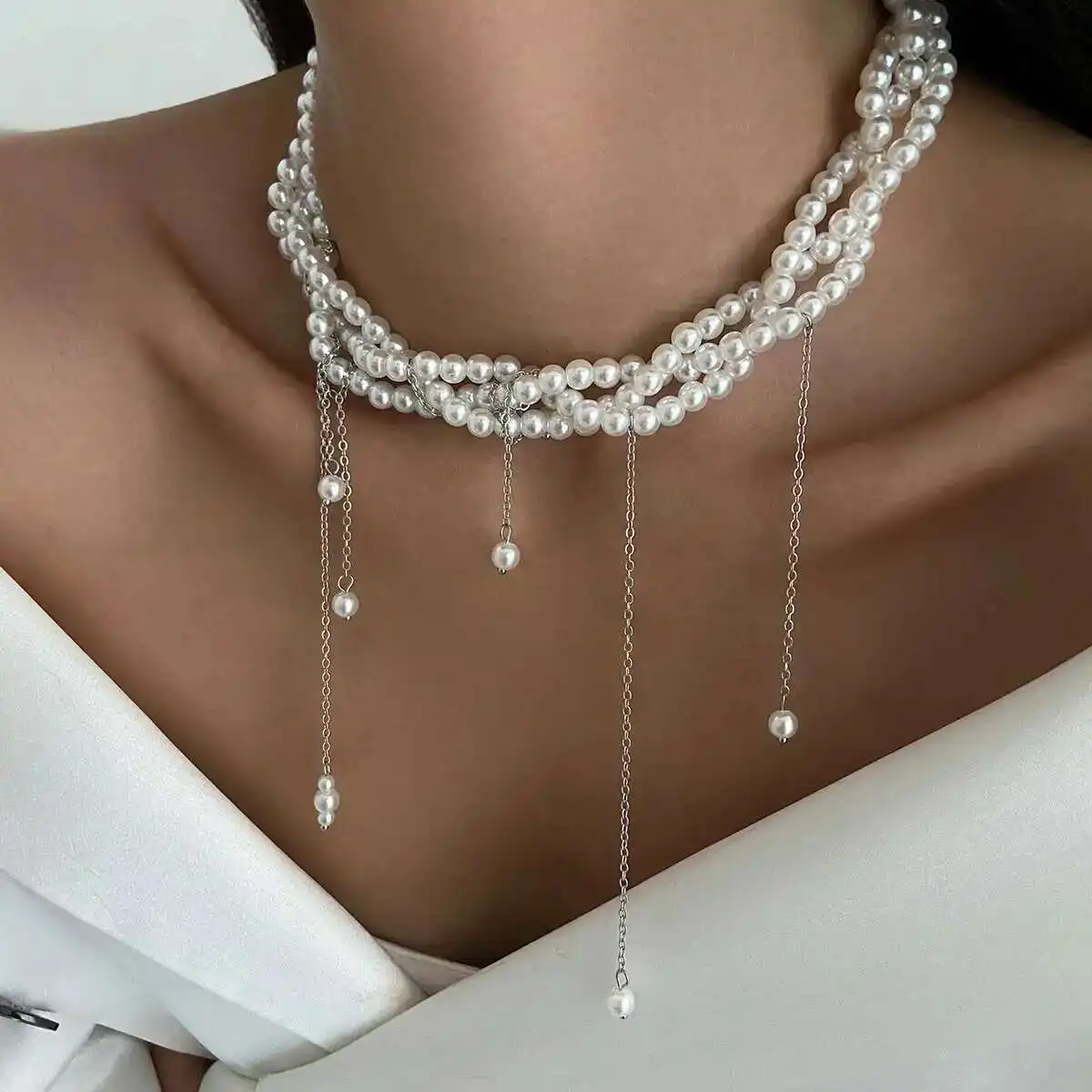 KunJoe Elegante mehrschichtige glatte Imitationsperle kurze Halsband-Halskette für Frauen Vintage Quaste Anhänger Halskette Schmuck Geschenk Image