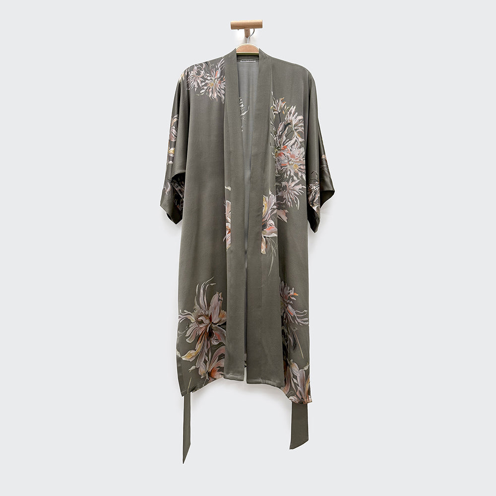 KIM+ONO Kimono Robe | Washable Silk Yuri Short Kimono Robe | Washable Silk | Ash | Short