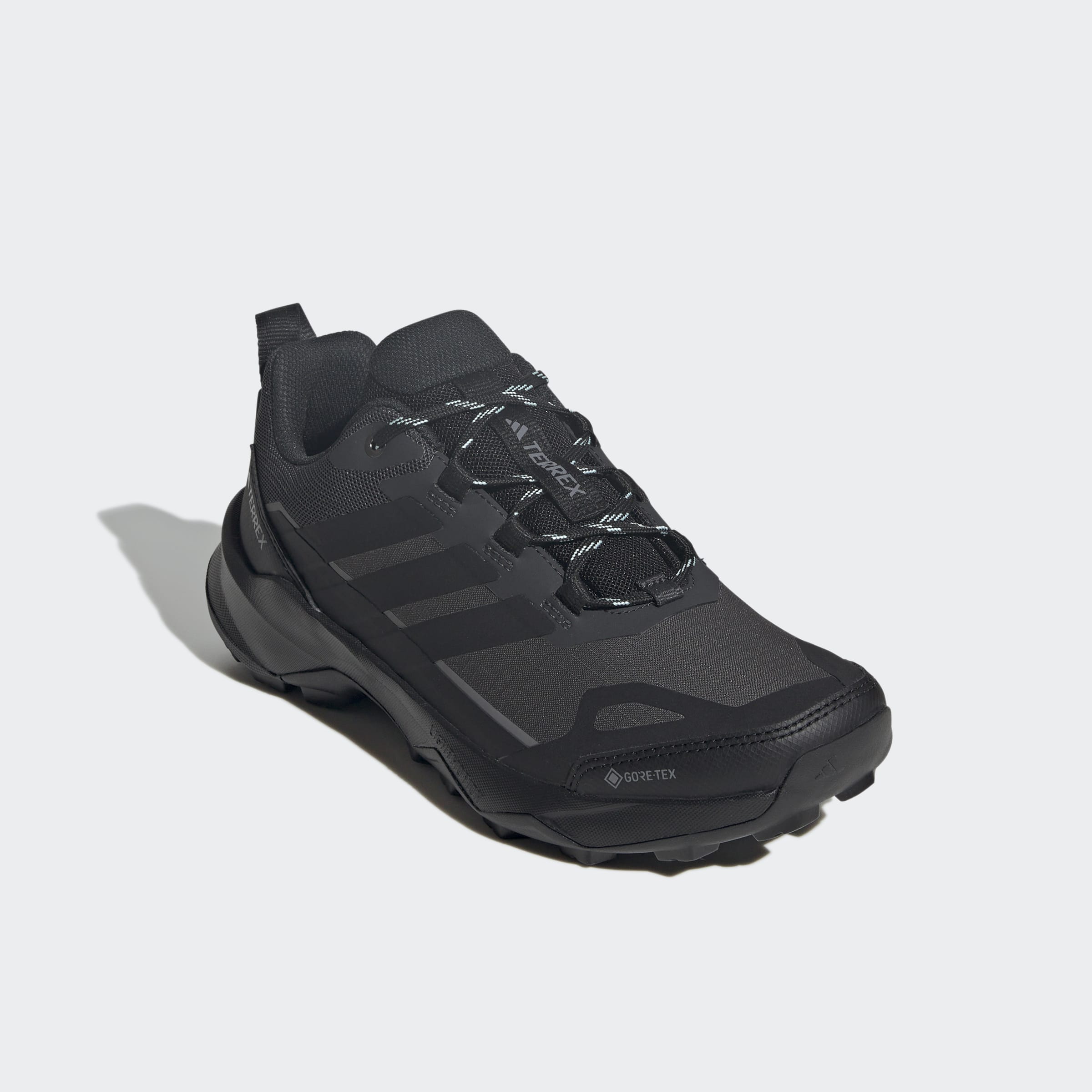 Wanderschuh ADIDAS TERREX "TERREX SKYCHASER AX5 GORE-TEX", Damen, Gr. 40,5, schwarz (carbon, core schwarz, semi flash aqua), Synthetik, Textil, Schuhe Wanderschuh, wasserdicht