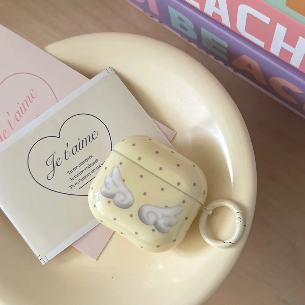 [Löwe] Polka Dot Wings sind geeignet für Airpods4 Kopfhörerabdeckung Pro Airpodspro2 Schutzhülle der zweiten Generation Image