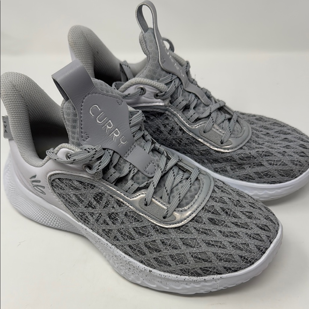 Under Armour Shoes | Under Armour Curry Flow 9 Team White Mod Grey Unisex Men Size 6/ Women Size 7.5 | Color: Gray | Size: 6