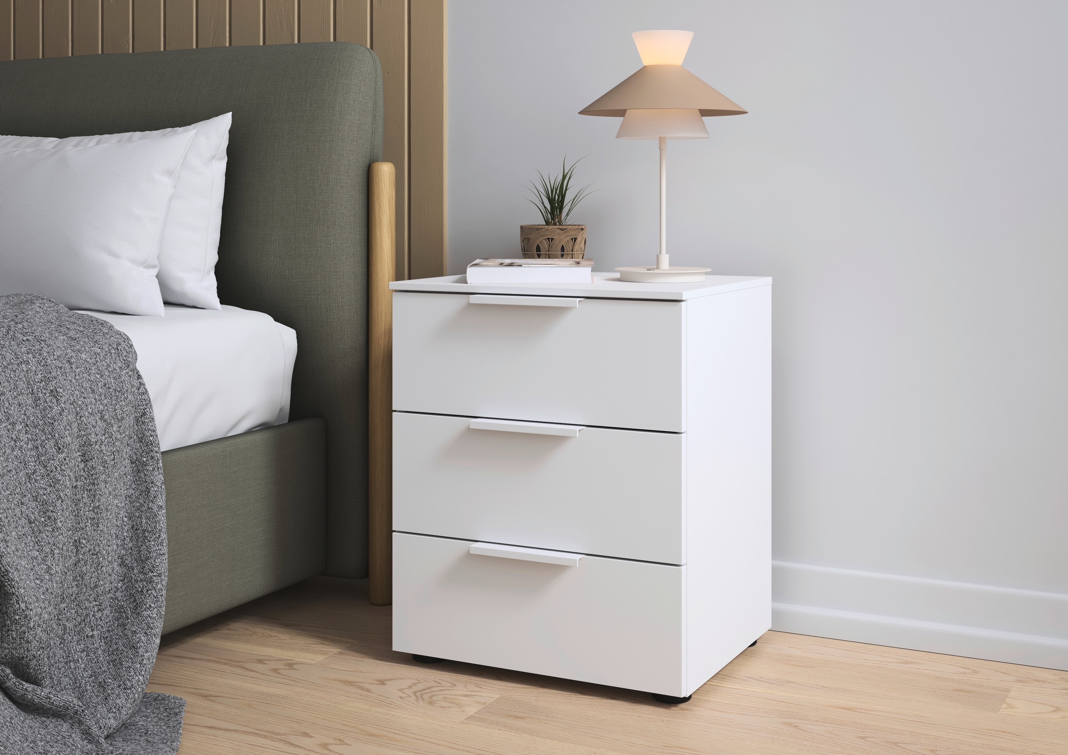 Nachtkommode "Nachttisch Nachtschrank Nachtkonsole SERINA eleganter Eyecatcher", alpinweiß, B:50cm H:61cm T:42cm, Holzwerkstoff, LEGER HOME BY LENA GERCKE, Sideboards, mit 3 Schubkästen sowie hochwertigen Metallgriffen MADE IN GERMANY