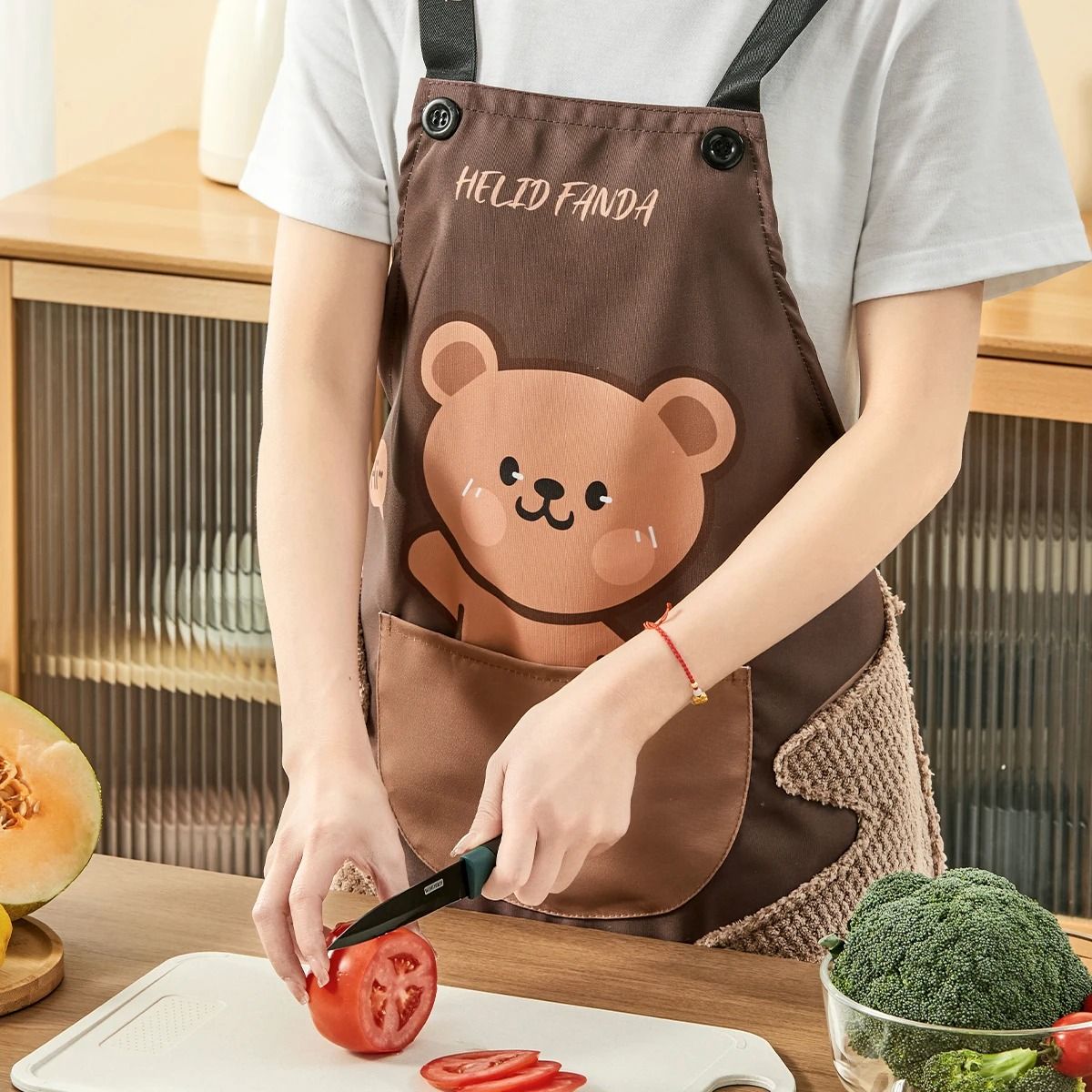Cartoon Kitchen Apron With Pocket Waterproof & Oilproof Cooking Apron For Women & Men Cartoon Kitchen Apron With Pocket Waterproof & Oilproof Cooking Apron For Women & Men