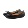 Zapatos De Mujer Frauen Schuhe Runde Kappe Flache Heels Slip auf Casual Mehrfarbige Loafers Schuhe Super Große Größe 51 52 53 54 M-10