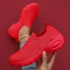 Rote lässige Sportschuhe für Damen, Komfort-Mesh-Tennisschuhe, leichte Turnschuhe für Damen, 2025, neu, Übergröße 43, vulkanisierter Studentenschuh