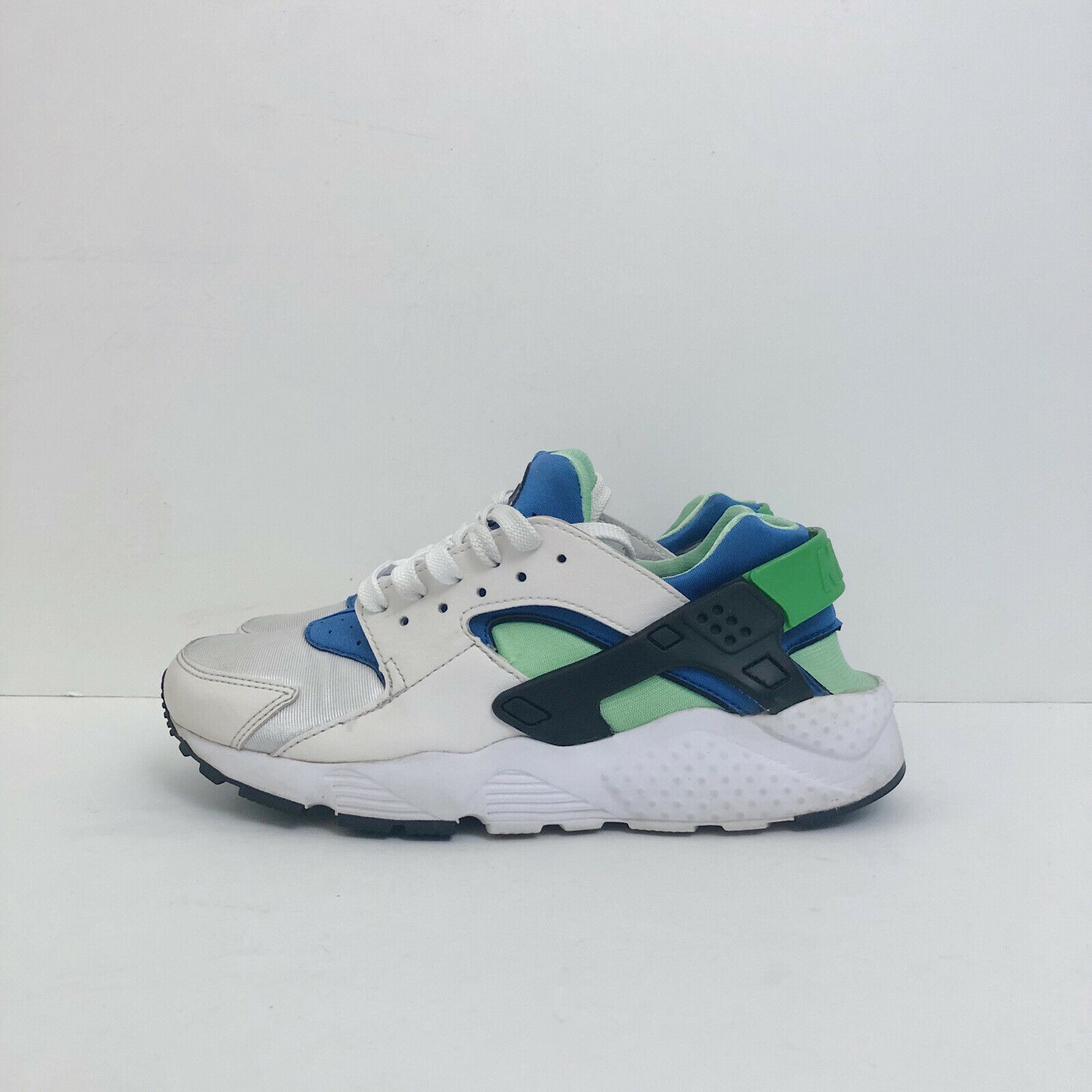 Nike Shoes | 2014 Nike Huarache Run Gs Scream Green | Color: White | Size: 6b