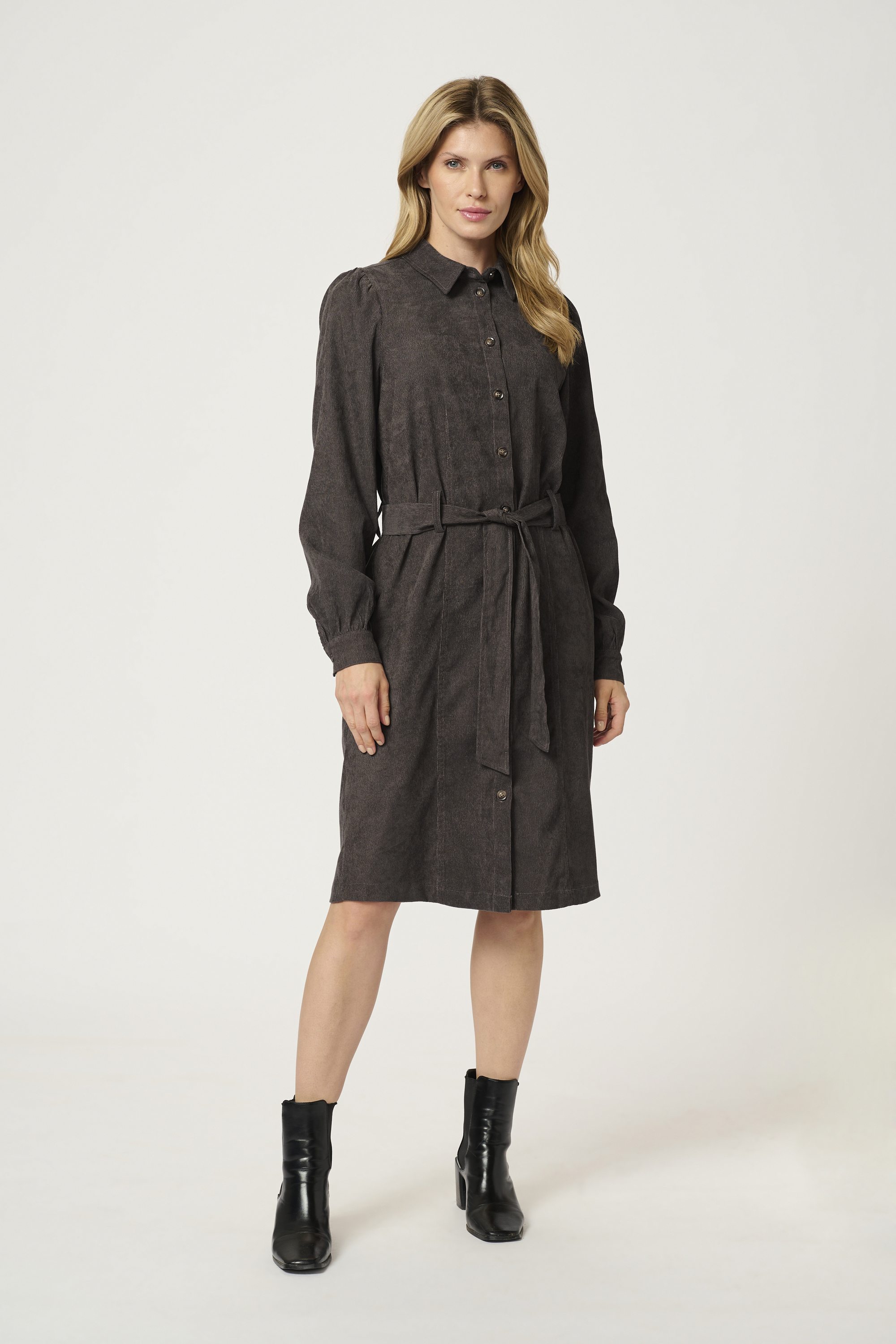 Kleid Regular fit brown Image