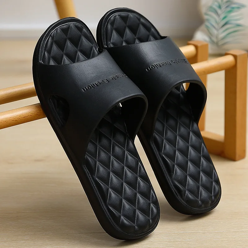 Sommer männer schuhe Strand stumm Hause Schuhe Frauen Hausschuhe Outdoor Rutschen Nicht slip Haus Wolke Badezimmer Große Größe massage flip-flops