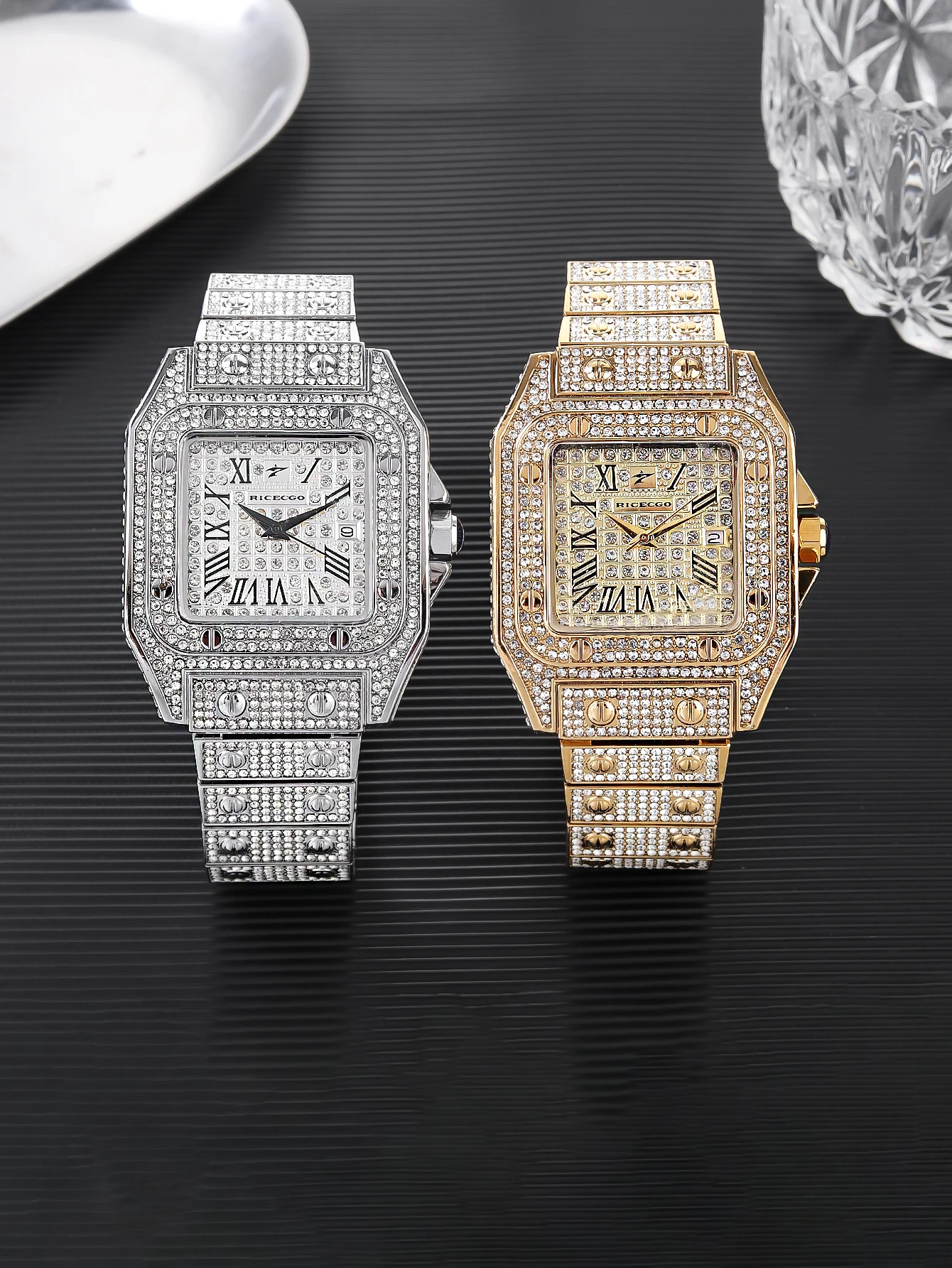 Ricecgo-Uhr im Luxusstil, Herren-Westküsten-Quarzuhr, Volldiamant-Intarsien-Kristall-Accessoires-Uhr, High-End-Design, Retro-Stil, hohe Qualität, Edelstahlarmband, Wahl als Hochzeitsgeschenk Image