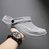 Große Größe 46 Atmungsaktive Herren Clogs Sandalen Strand Hausschuhe Sommer Leichte Loch Schuhe Flache Sandalen Komfort Herren Freizeitschuhe