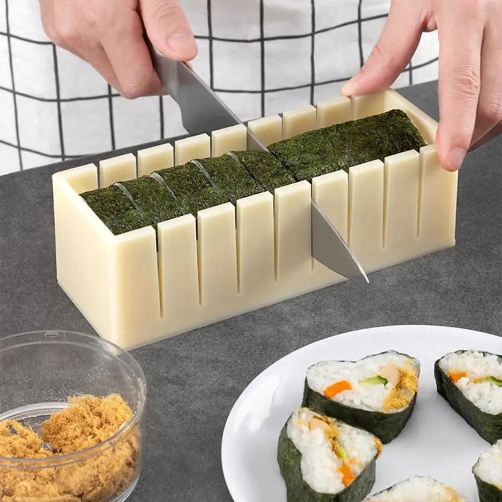 3 teile/satz Sushi Maker Ausrüstung Kit Kunststoff Kimbap Sushi Rollen Form Runde Quadratische Herz-förmigen Sushi, Der Werkzeuge Kuchen rolle Form Image
