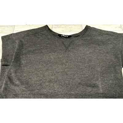 The North Face Tops | The North Face Women's Small Workout Outdoor Shirt Gray Charcoal Front Pockets | Color: Gray | Size: S