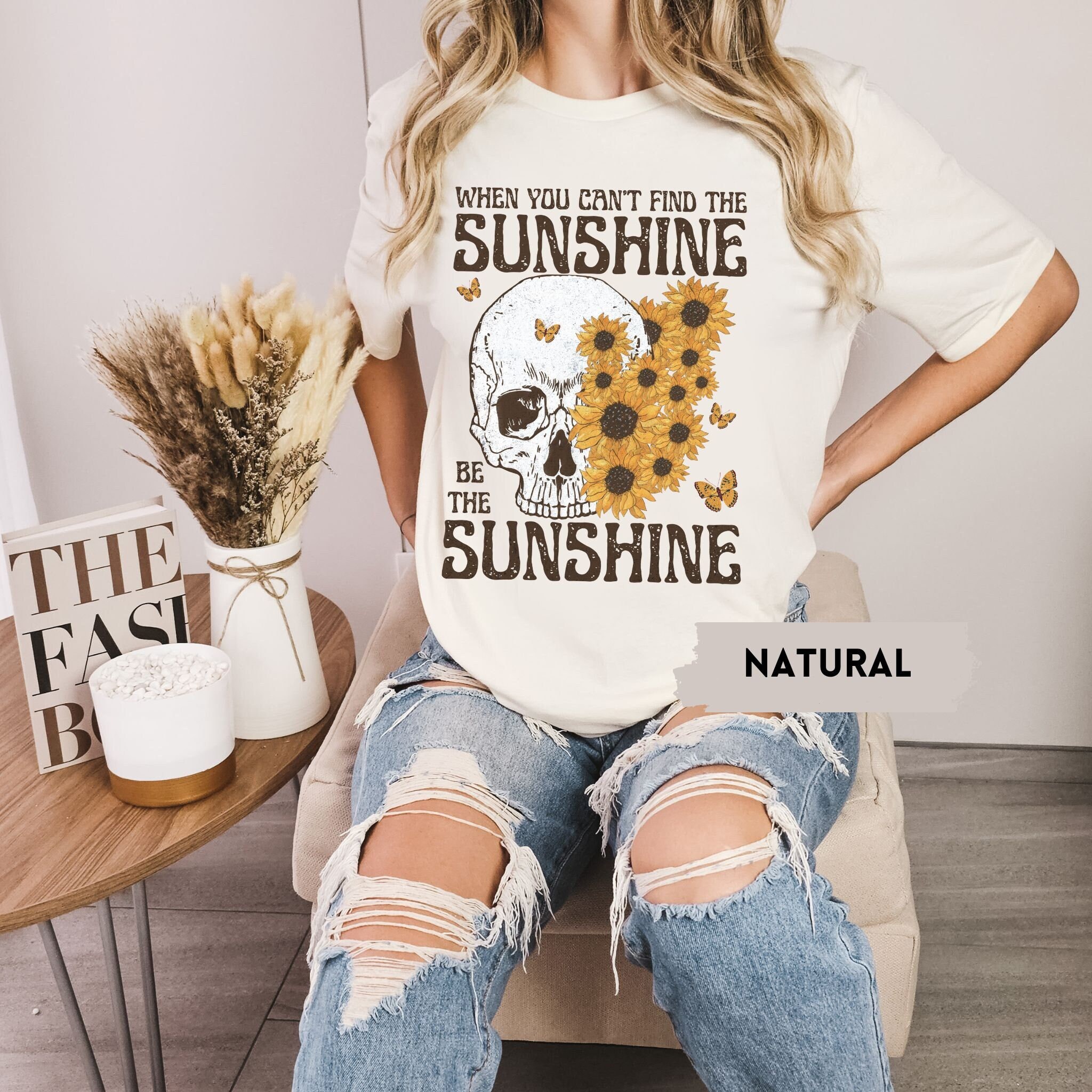 Chemise squelette Be The Sunshine, T-shirt fleurs squelette, chemise tête de mort, chemise tête de mort bohème, t-shirt graphique bohème, chemise moti